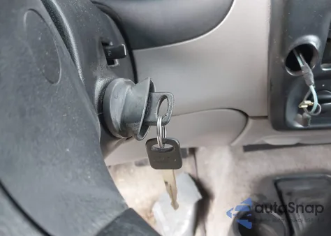 1996 Ford Ranger Super Cab z USA, uszkodzony, nr VIN 1FTCR14A3TPB06188